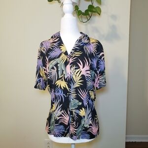 Vintage Colorful Hawaiian Shirt Size Medium by Sag Harbor
